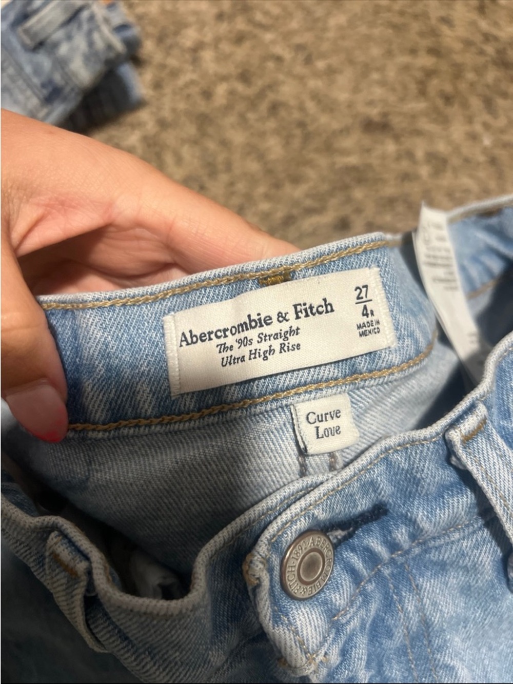 Abercrombie & Fitch Curve Love Jeans - Picture 4 of 4